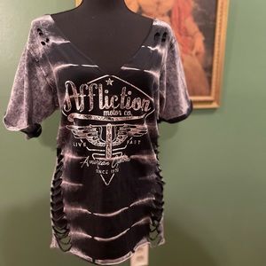 Affliction Ladies Woman's Shirt Top Size M deep scoop neck distressed TA-CL0048